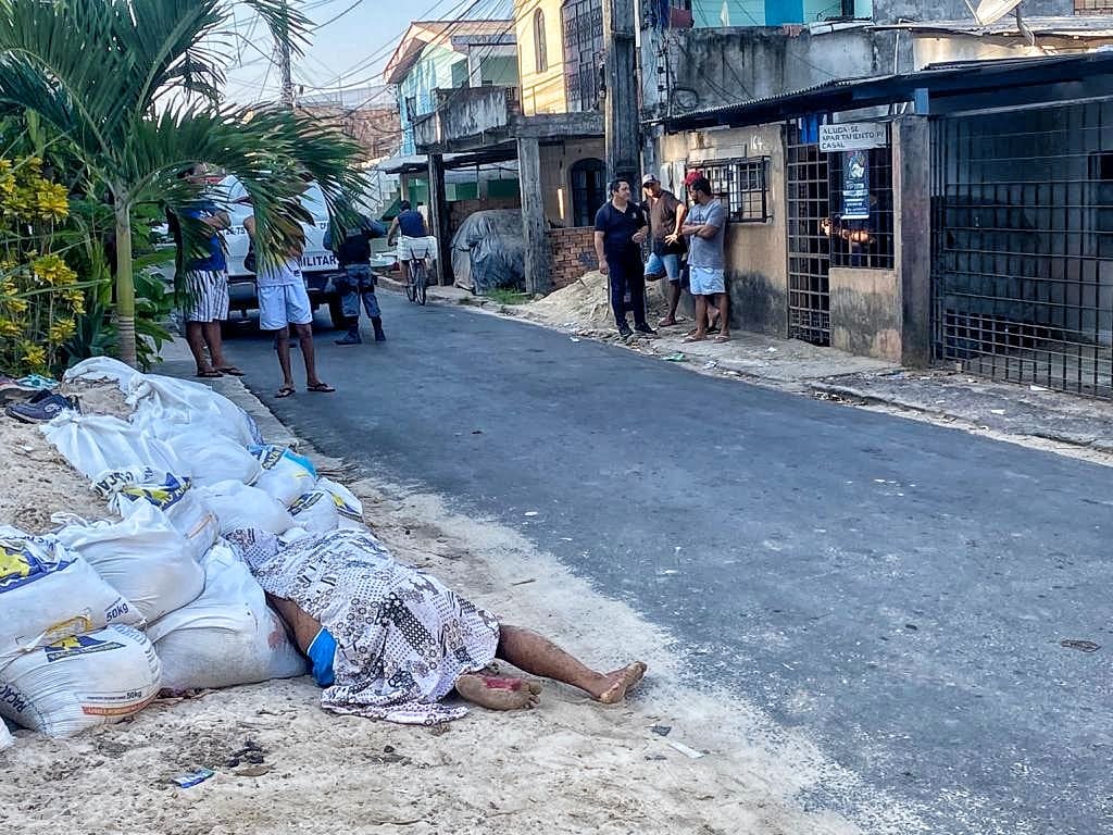 Homem Morre Tiros Em Guerra De Fac Es Na Zona Centro Sul De