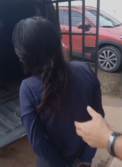 Mulher é presa por matar amante de 89 anos a facadas em Manaus