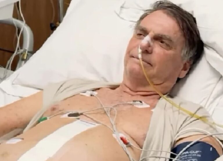 STF tenta citar Bolsonaro na UTI por ação penal sobre trama golpista