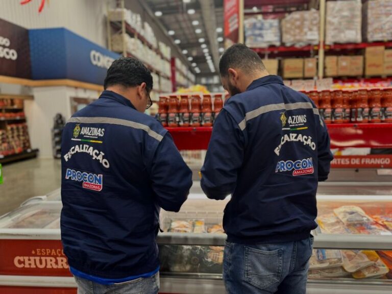 Procon-AM autua supermercado por venda de alimentos vencidos