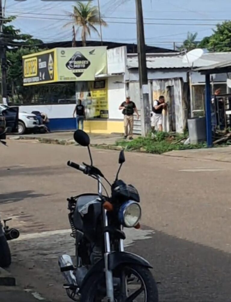 VÍDEO: Suposto pistoleiro morre em confronto com a polícia no AM
