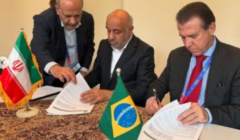 Brasil e Irã assinam acordo para cooperação em trabalho e proteção social